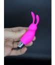 Mini vibrátor stimulující klitoris ze silikonu 7 x 3 cm.