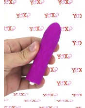 Jibbies - Mini Vibrator se stimulujícím silikonovým pláštěm 10 x 2,4 cm.