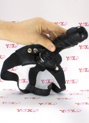 Strap-On pro ženy černý elastický postroj a dildo 19 x 3,5 cm.